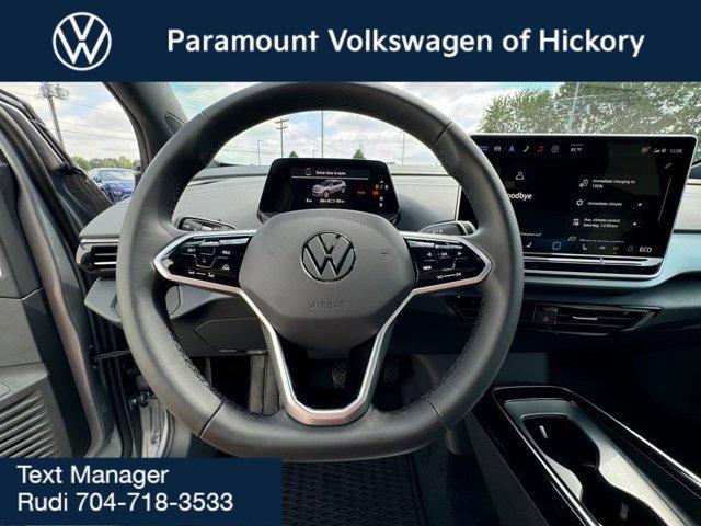 new 2025 Volkswagen ID.4 car, priced at $51,171
