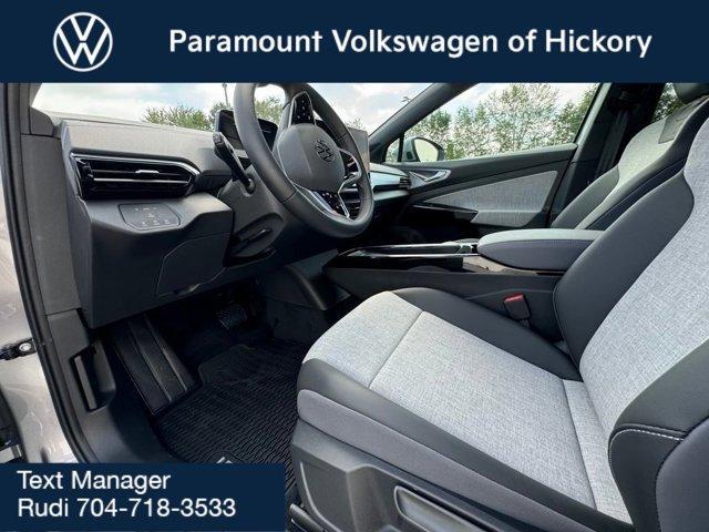 new 2025 Volkswagen ID.4 car, priced at $51,171