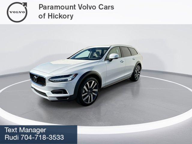 new 2025 Volvo V90 Cross Country car, priced at $62,545