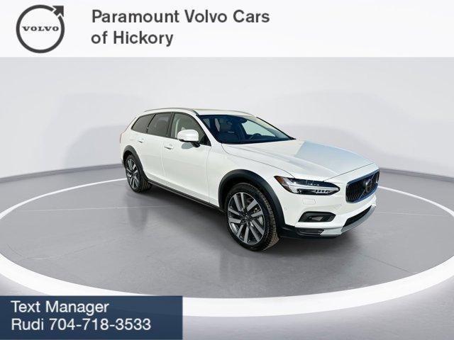 new 2025 Volvo V90 Cross Country car, priced at $62,545