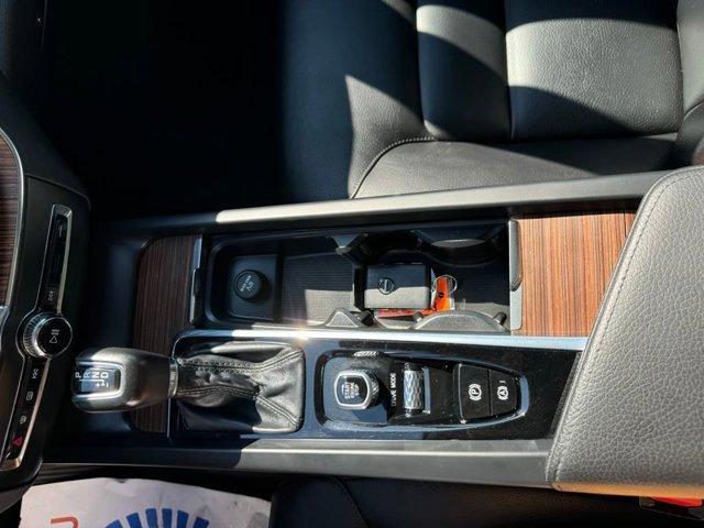 used 2021 Volvo XC60 car, priced at $22,449