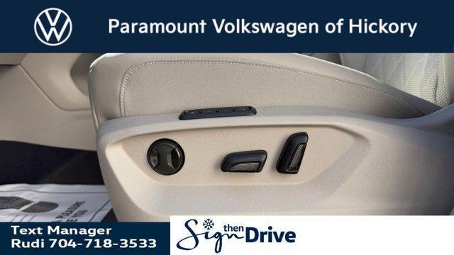 new 2026 Volkswagen Atlas car, priced at $56,611