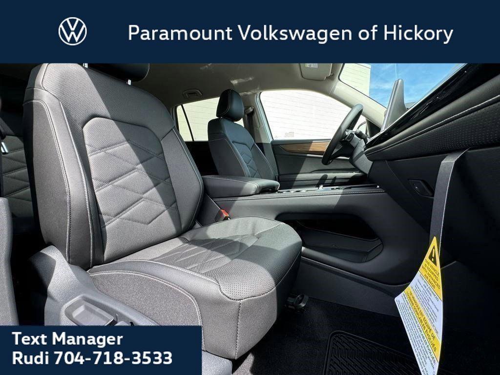 new 2026 Volkswagen Atlas car, priced at $43,189