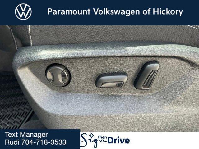 new 2026 Volkswagen Atlas car, priced at $42,689