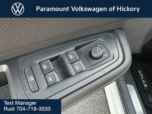 new 2026 Volkswagen Atlas car, priced at $43,189