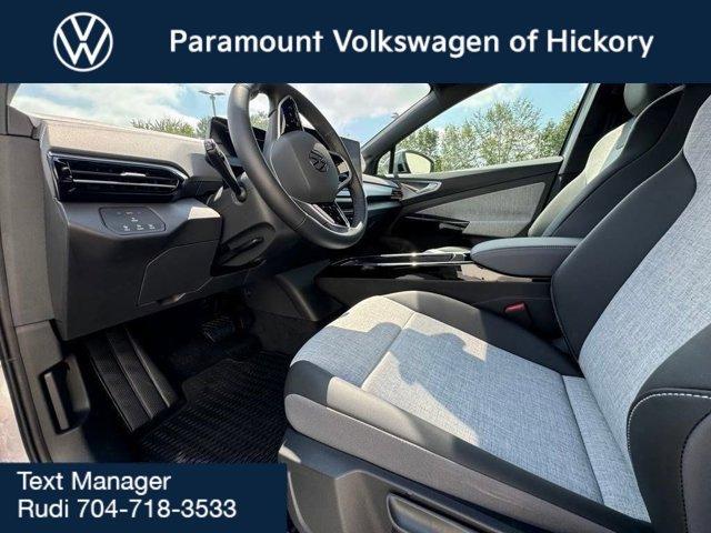 new 2025 Volkswagen ID.4 car, priced at $46,171