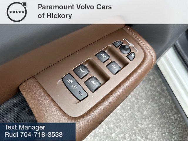 new 2025 Volvo XC60 car, priced at $55,360