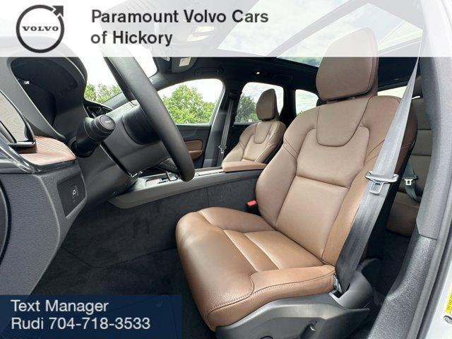 new 2025 Volvo XC60 car, priced at $55,360