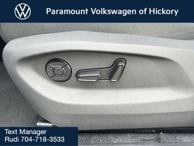 new 2025 Volkswagen Tiguan car, priced at $39,941
