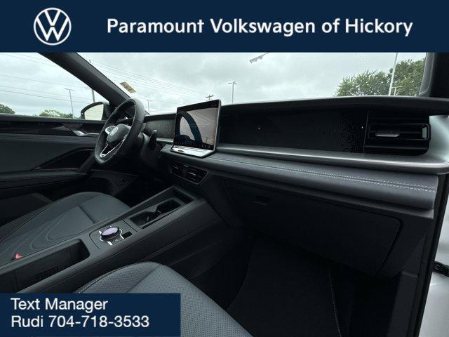 new 2025 Volkswagen Tiguan car, priced at $39,941