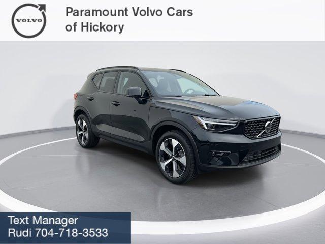 new 2025 Volvo XC40 car, priced at $48,315