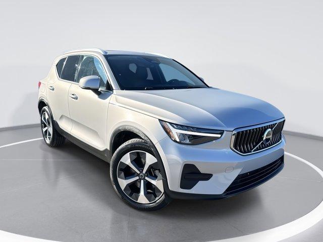 used 2024 Volvo XC40 car, priced at $32,600