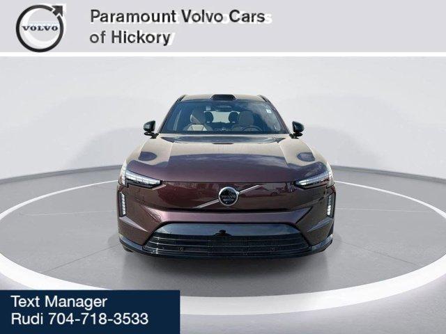 new 2025 Volvo EX90 car, priced at $90,140