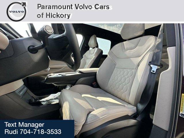 new 2025 Volvo EX90 car, priced at $90,140