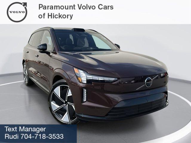 new 2025 Volvo EX90 car, priced at $95,140