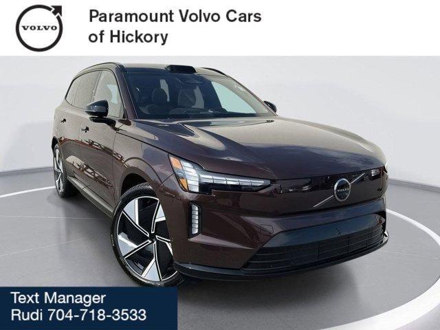 new 2025 Volvo EX90 car, priced at $85,140