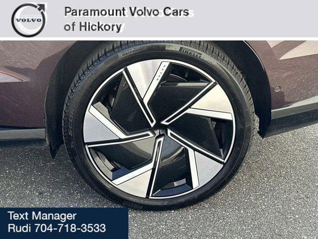 new 2025 Volvo EX90 car, priced at $90,140
