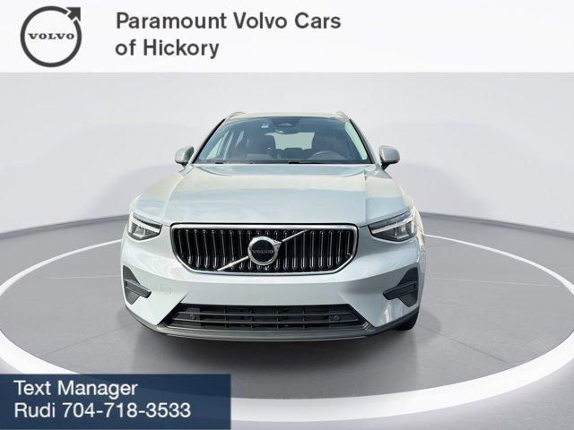 new 2025 Volvo XC40 car, priced at $46,015