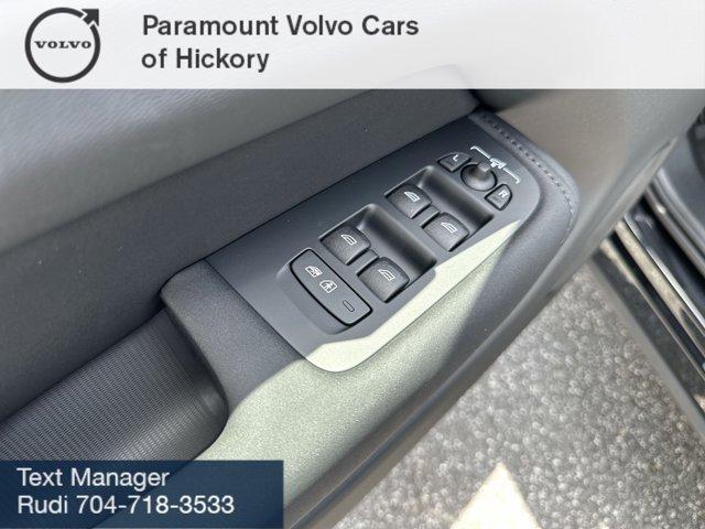 new 2026 Volvo XC60 car, priced at $57,985