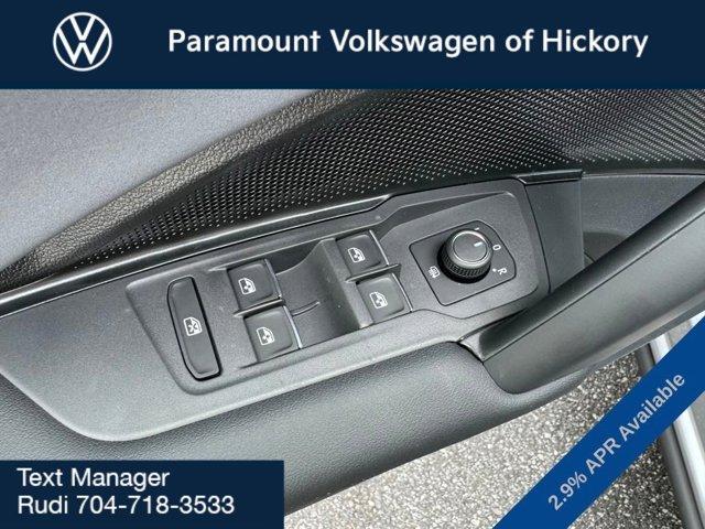 new 2025 Volkswagen Tiguan car, priced at $36,776