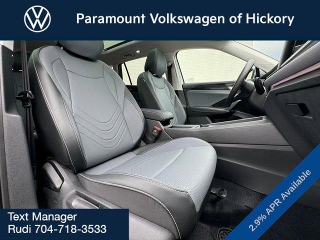 new 2025 Volkswagen Tiguan car, priced at $36,776