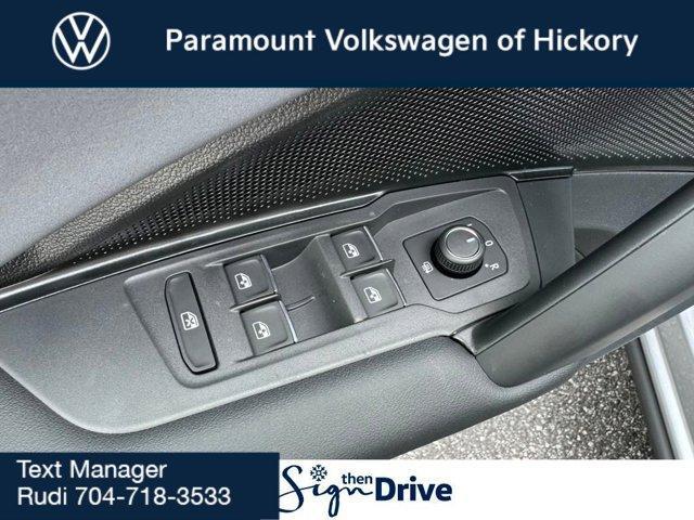 new 2025 Volkswagen Tiguan car, priced at $36,776