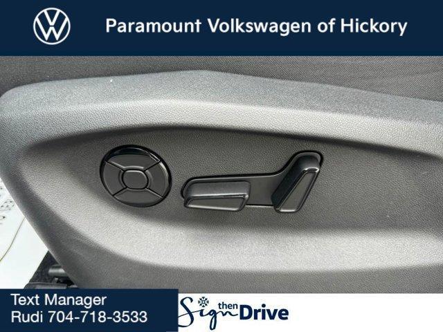 new 2025 Volkswagen Tiguan car, priced at $36,776