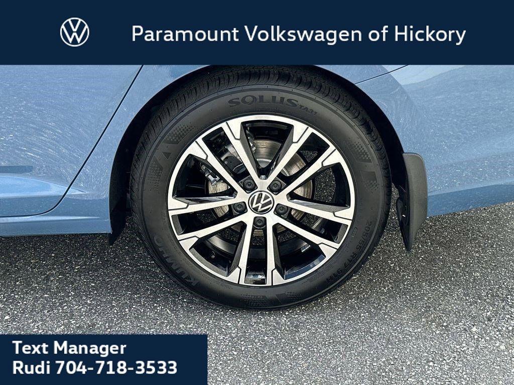 new 2025 Volkswagen Jetta car, priced at $25,916