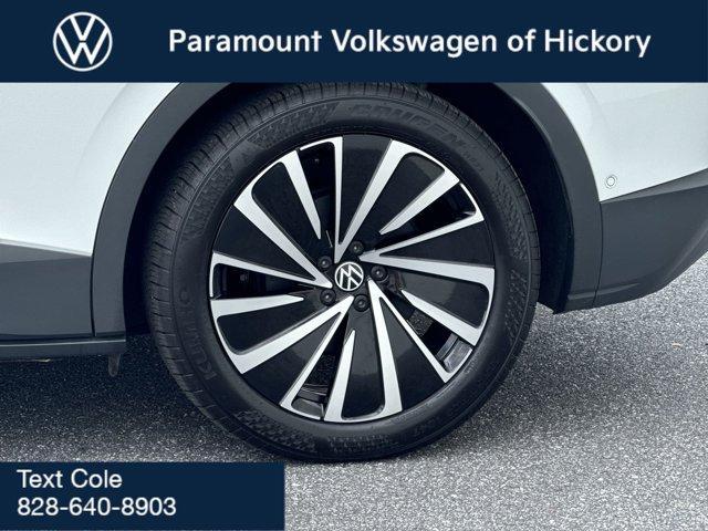 used 2024 Volkswagen ID.4 car, priced at $28,900