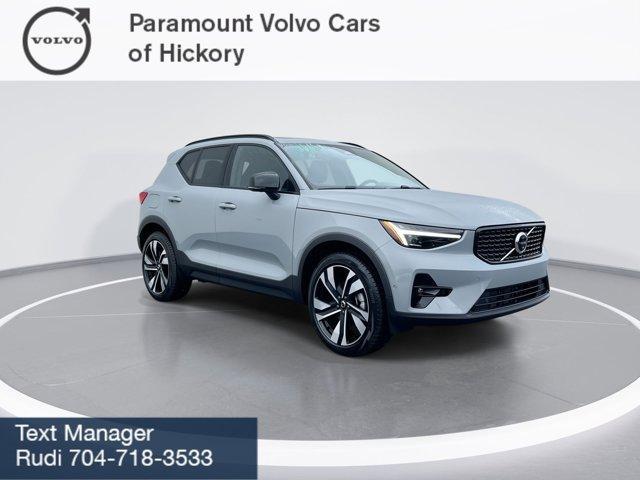 new 2025 Volvo XC40 car, priced at $49,790