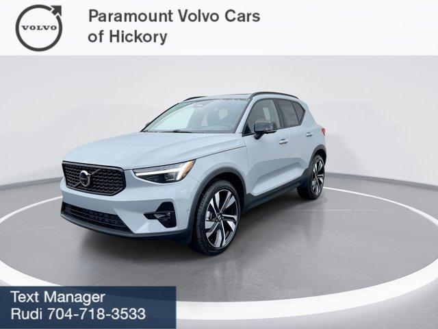 new 2025 Volvo XC40 car, priced at $49,790