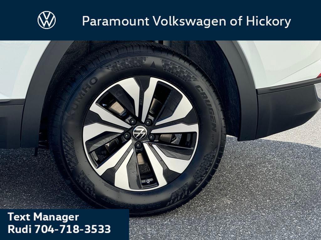 new 2025 Volkswagen Atlas Cross Sport car, priced at $36,816