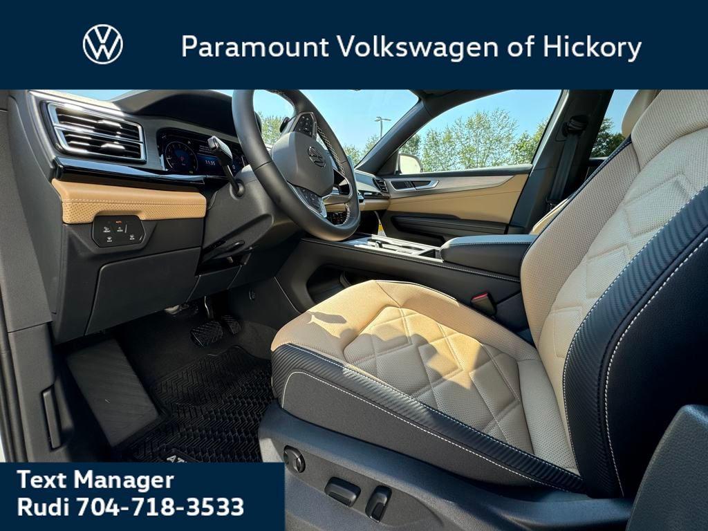 new 2025 Volkswagen Atlas Cross Sport car, priced at $36,816