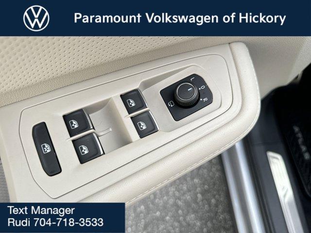new 2025 Volkswagen Atlas car, priced at $56,551