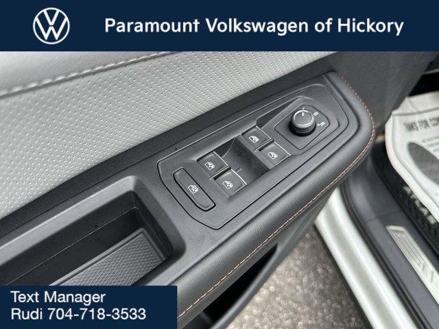 new 2025 Volkswagen Atlas car, priced at $46,611
