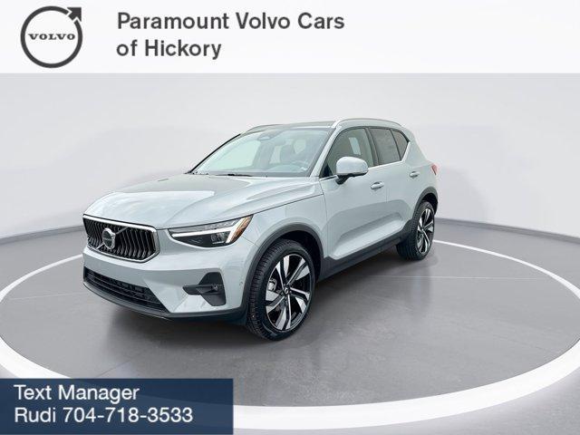 new 2025 Volvo XC40 car, priced at $49,790