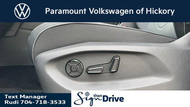 new 2025 Volkswagen Tiguan car, priced at $37,202