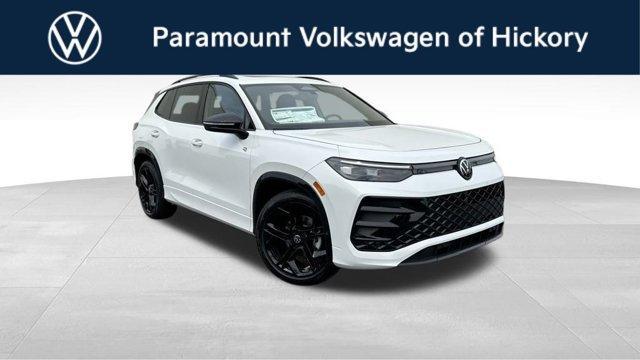 new 2025 Volkswagen Tiguan car, priced at $37,202