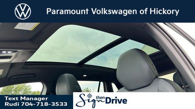 new 2025 Volkswagen Tiguan car, priced at $37,202