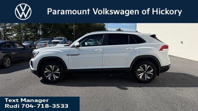 new 2026 Volkswagen Atlas Cross Sport car, priced at $42,636