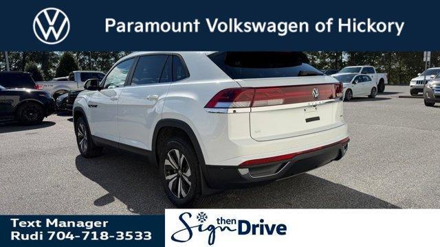 new 2026 Volkswagen Atlas Cross Sport car, priced at $42,136