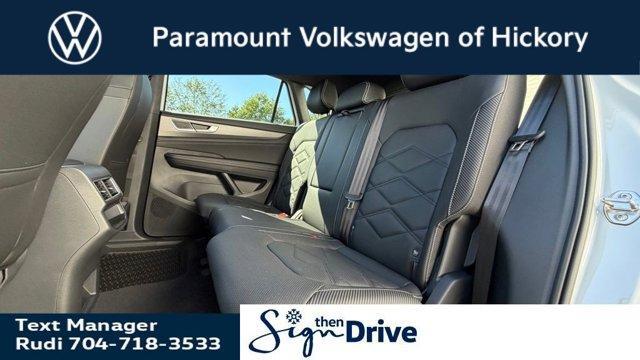 new 2026 Volkswagen Atlas Cross Sport car, priced at $42,136