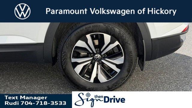 new 2026 Volkswagen Atlas Cross Sport car, priced at $42,136