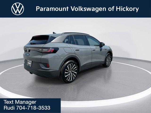new 2025 Volkswagen ID.4 car, priced at $51,161