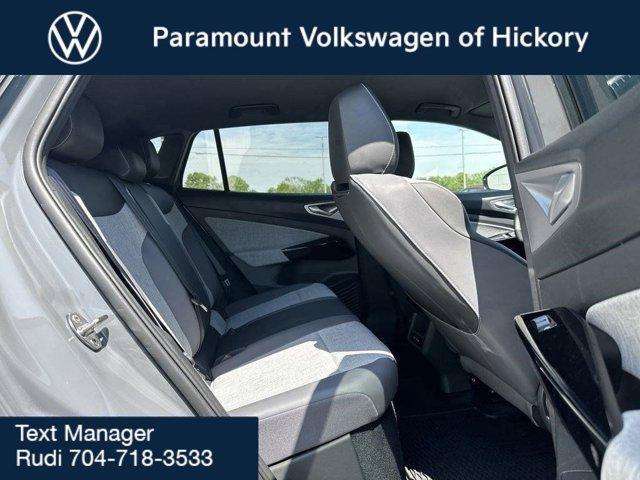new 2025 Volkswagen ID.4 car, priced at $46,161