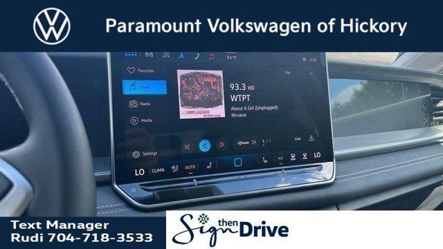 new 2025 Volkswagen Tiguan car, priced at $33,499