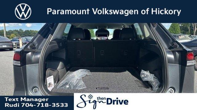 new 2025 Volkswagen Tiguan car, priced at $33,499