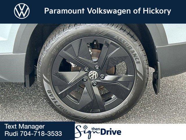new 2025 Volkswagen Taos car, priced at $27,999