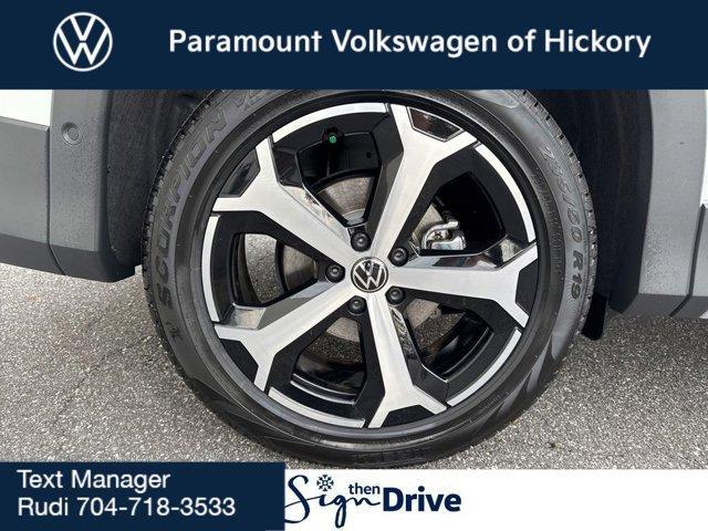 new 2025 Volkswagen Tiguan car, priced at $36,276