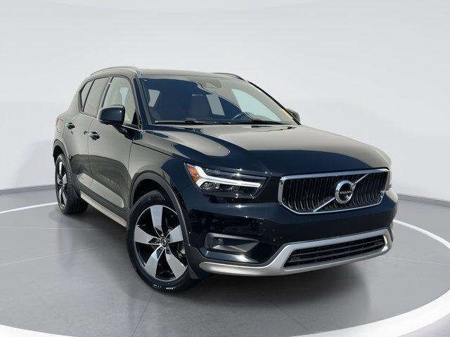 used 2019 Volvo XC40 car, priced at $25,100